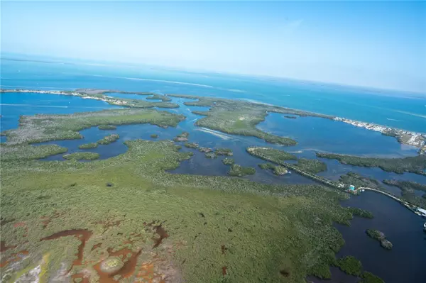Captiva, FL 33924,151 SWALLOW DR