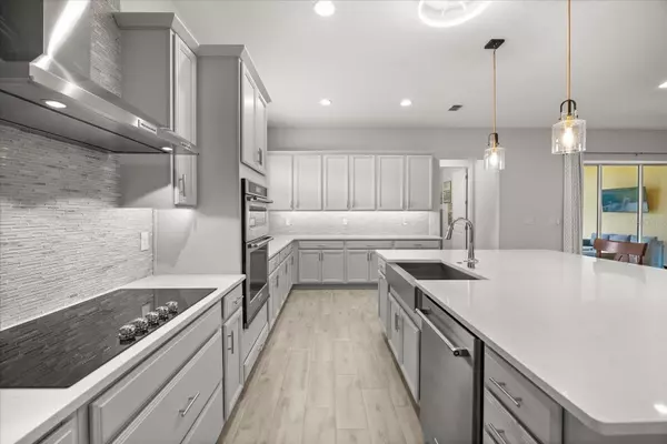 Tavares, FL 32778,30302 ISLAND CLUB DR