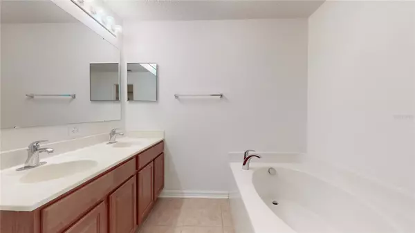 Mascotte, FL 34753,15519 WILLET CT