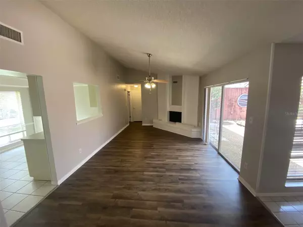 Orlando, FL 32808,4908 FIJI CIR #13