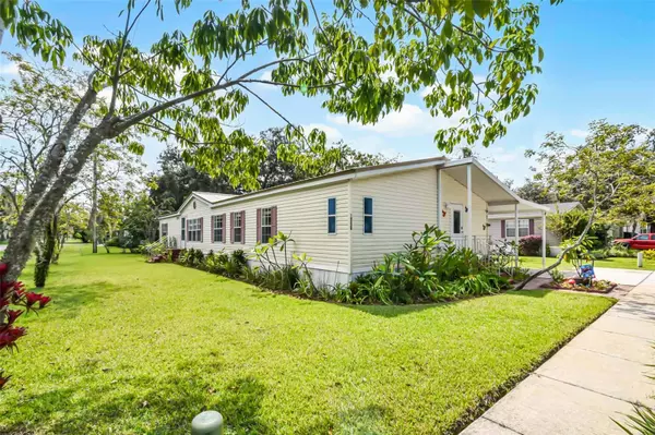 Astatula, FL 34705,14228 MISTLETOE WAY