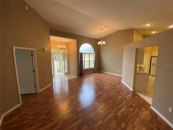 Lady Lake, FL 32159,39913 SUN GLO CT