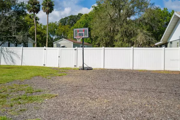 Orange City, FL 32763,400 W BLUE SPRINGS AVE