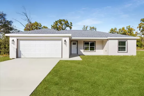 32 FISHER LANE WAY, Ocklawaha, FL 32179