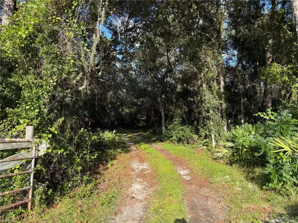 Eustis, FL 32736,38510 COUNTY ROAD 439