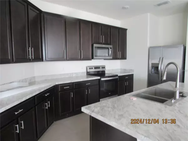 Mascotte, FL 34753,2105 FICUS ST