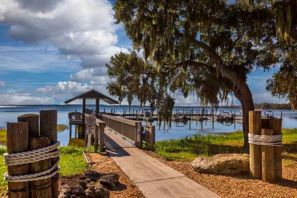 Grand Island, FL 32735,1050 GENEVA WAY