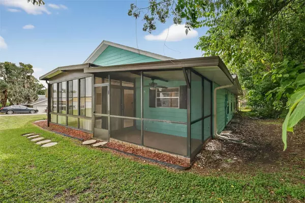 Leesburg, FL 34748,207 FERNWOOD ST