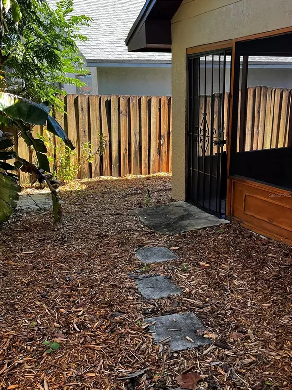 Orlando, FL 32817,4316 SANDHURST DR