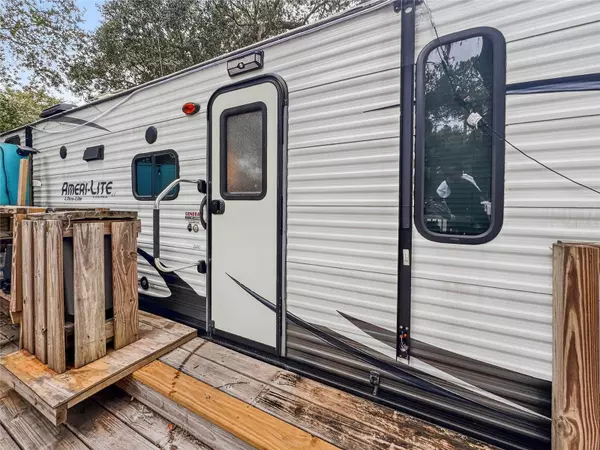 Salt Springs, FL 32134,25184 143RD PL