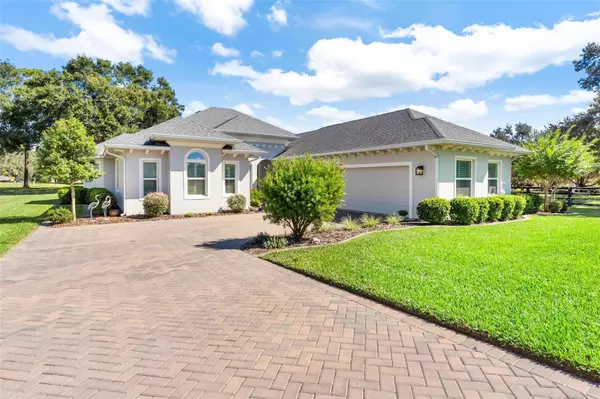 Lady Lake, FL 32159,5066 GREENS DR