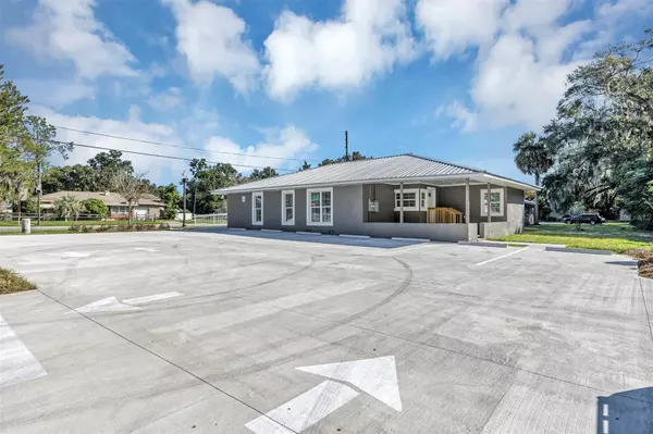 Wildwood, FL 34785,504 STANLEY AVE