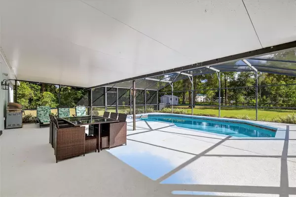 Sorrento, FL 32776,33043 WINDY OAK ST