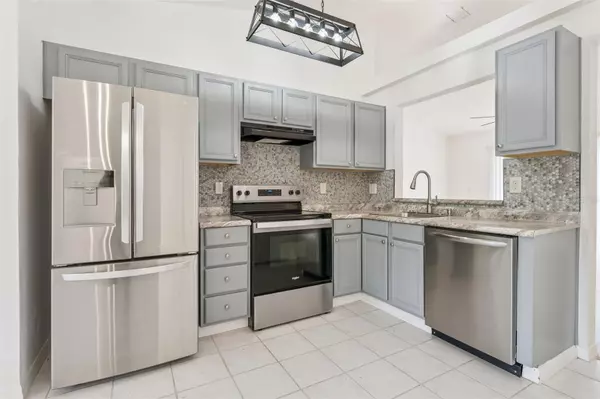 Apopka, FL 32703,1961 BURBERRY ST