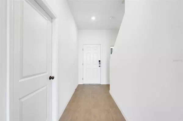 Groveland, FL 34736,7625 WATERSCAPE DR