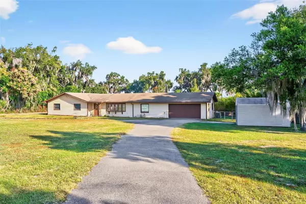 Grand Island, FL 32735,37104 COUNTY ROAD 452