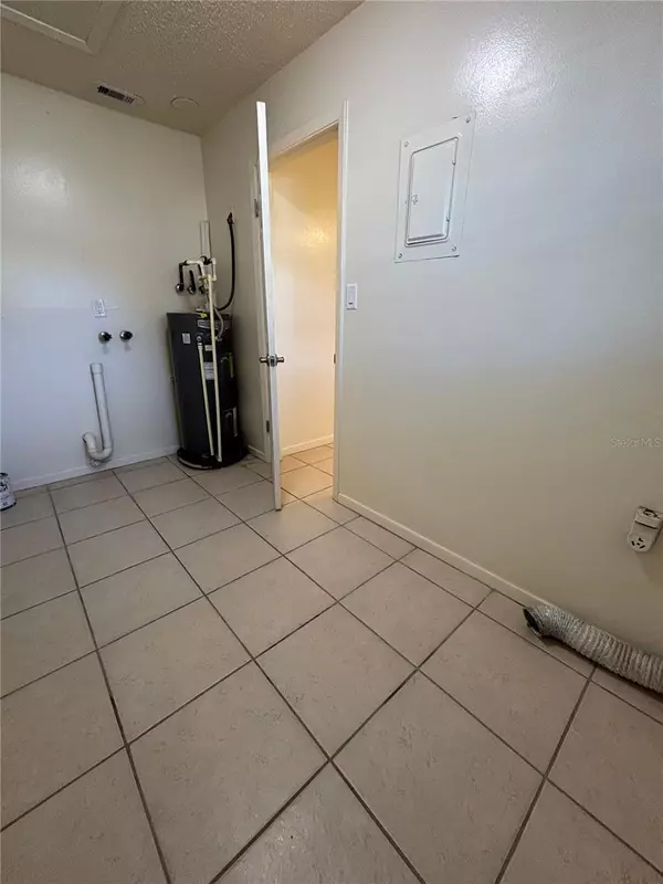 Leesburg, FL 34748,822 S LONE OAK DR