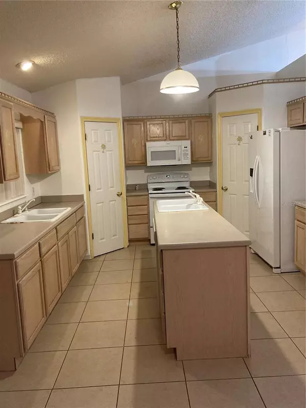 Deltona, FL 32725,768 SULLIVAN ST