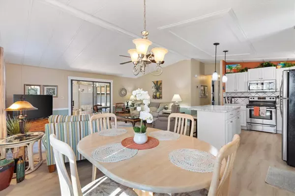 The Villages, FL 32159,713 SHARON DR