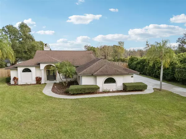 Yalaha, FL 34797,26820 BLOOMFIELD AVE