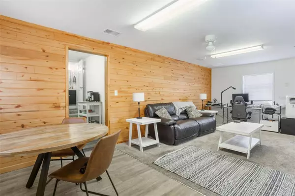 Fruitland Park, FL 34731,306 N IONA AVE