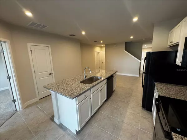 Lady Lake, FL 32159,1197 PORT BLUE WAY