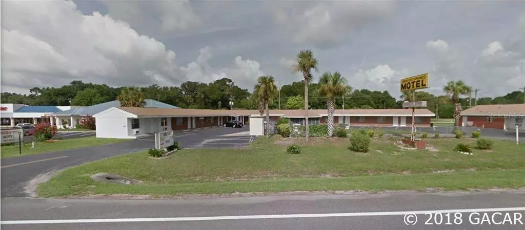 2226 N Young BLVD, Chiefland, FL 32626