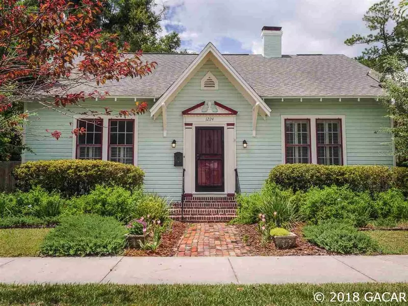 1224 NE 5TH TER, Gainesville, FL 32601