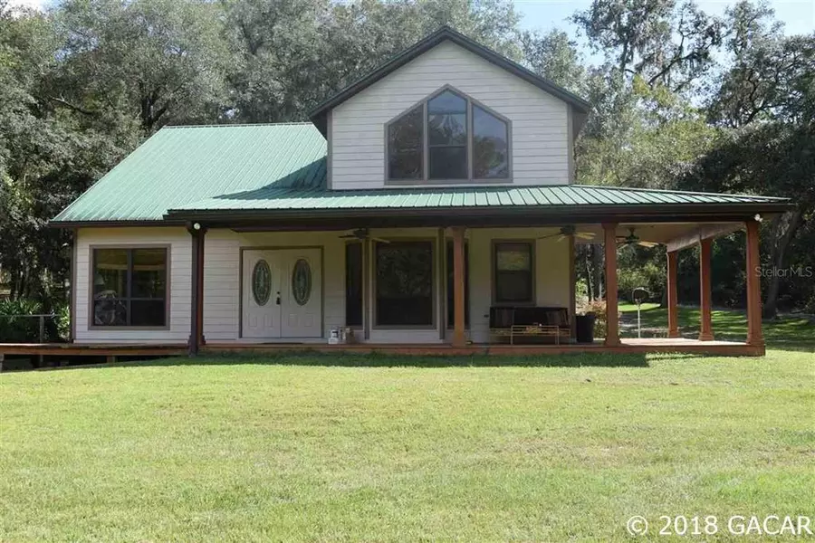 141 Pine Tree LN, Melrose, FL 32666