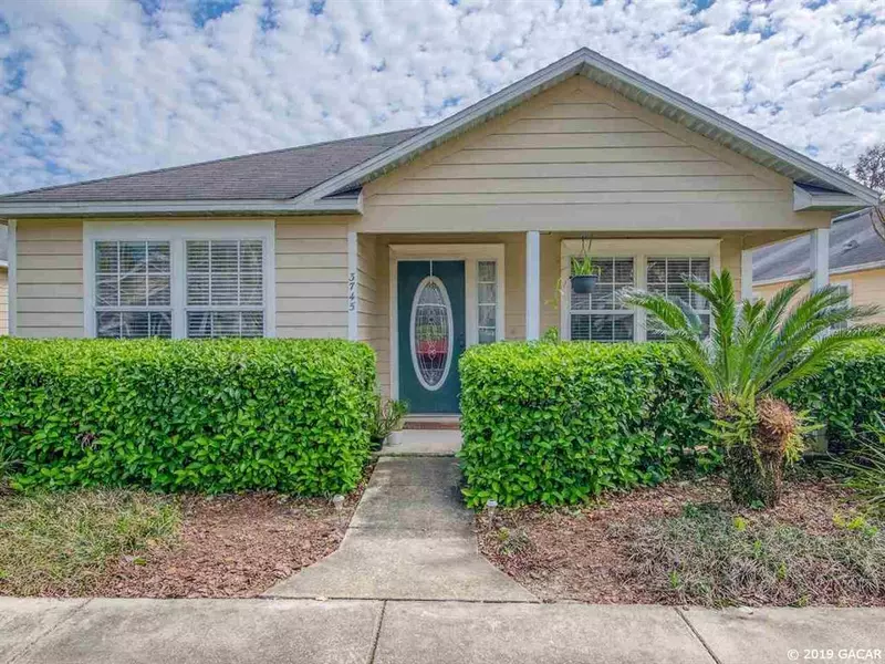 3745 NW 27th ST, Gainesville, FL 32605