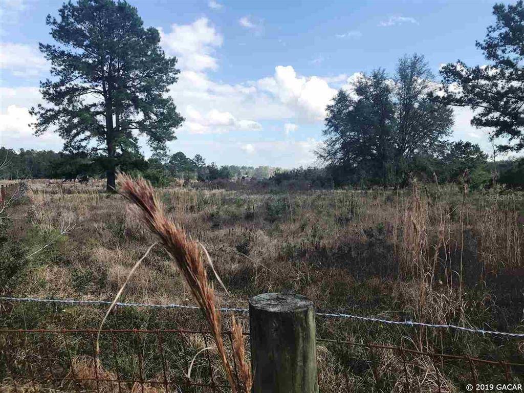 00 1474, Hawthorne, FL 32640