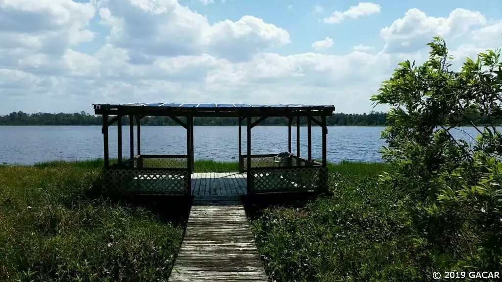 Hawthorne, FL 32640,21403 SE 111th AVE