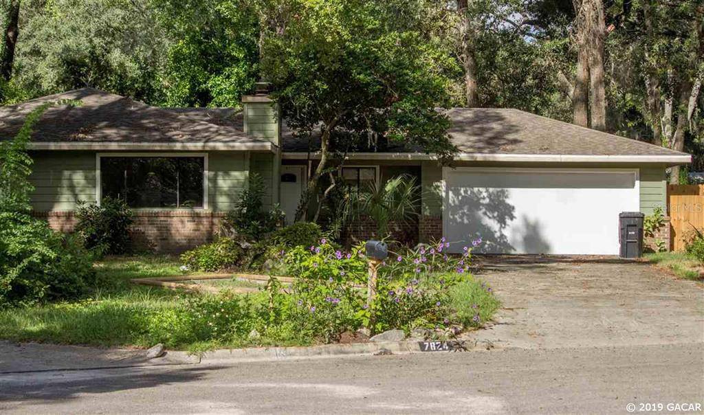 7824 SW 9th PL, Gainesville, FL 32607