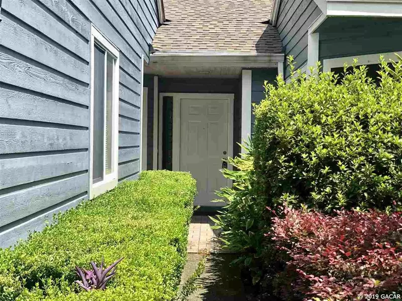 1028 NW 124 DR, Newberry, FL 32669