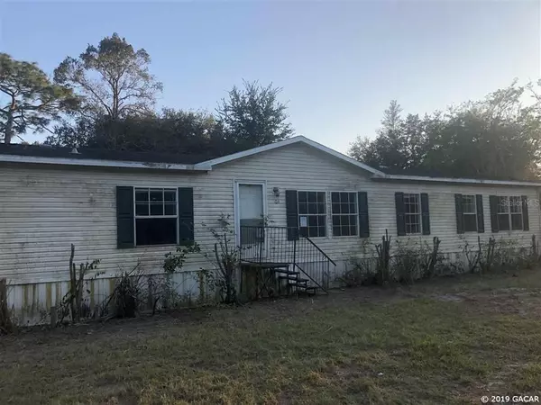 103 Goldenrod LN, Palatka, FL 32177