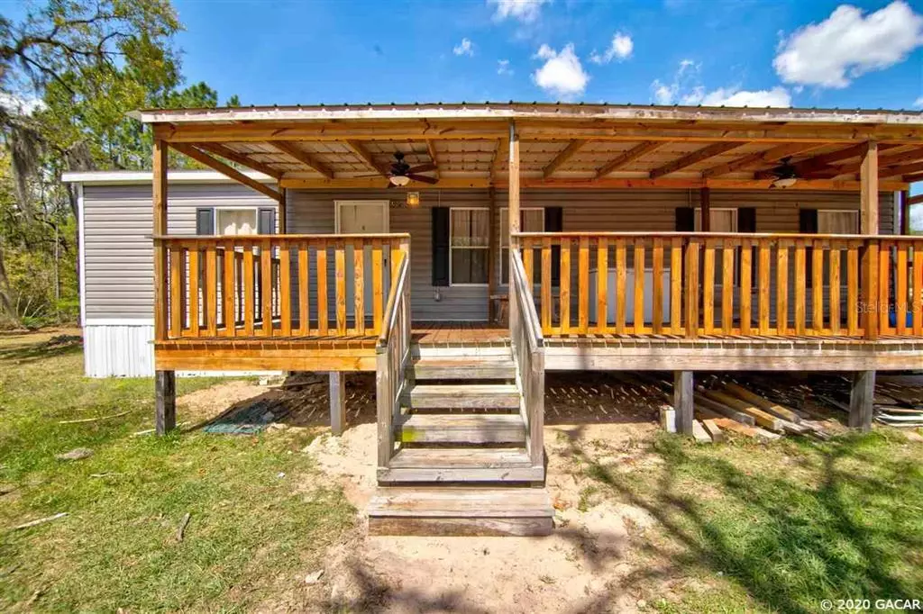 Interlachen, FL 32148,300 Levine ST