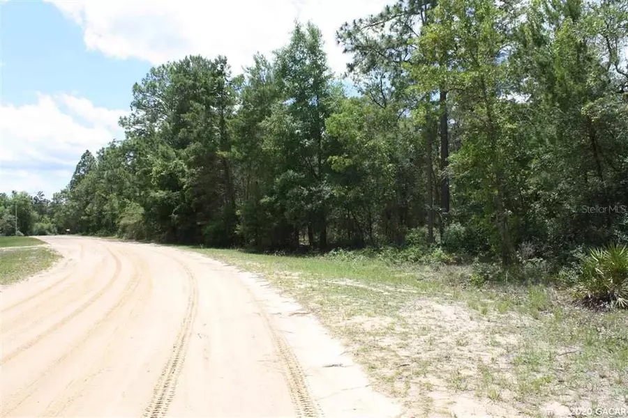 5558 Acadia ST, Keystone Heights, FL 32656