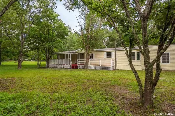 22403 NW 215 TER, High Springs, FL 32643