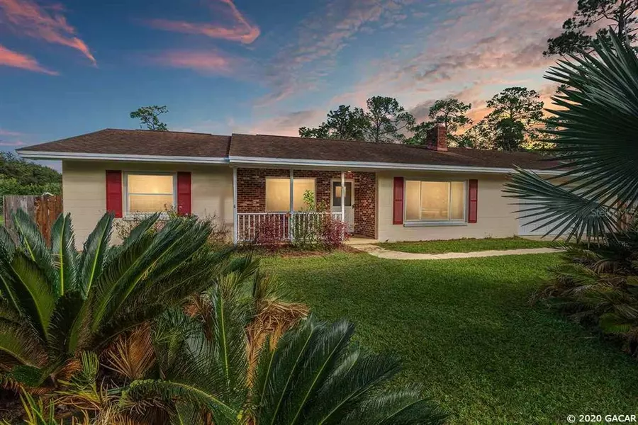 204 Pine ST, Melrose, FL 32666