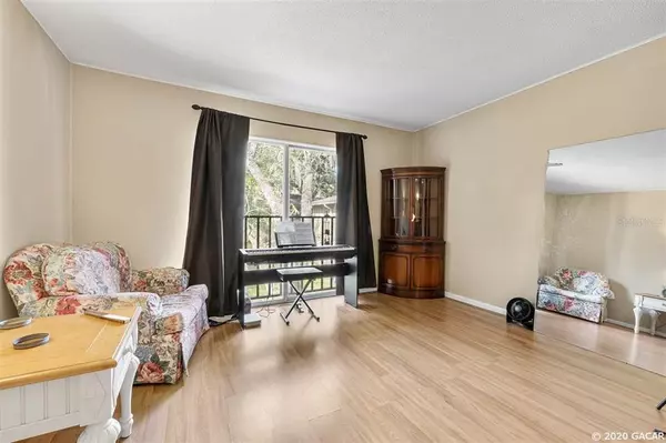 507 NW 39th RD #222, Gainesville, FL 32607