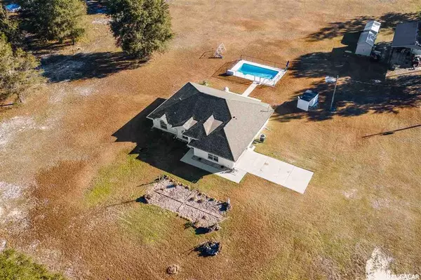 8647 NW 266th ST, High Springs, FL 32643