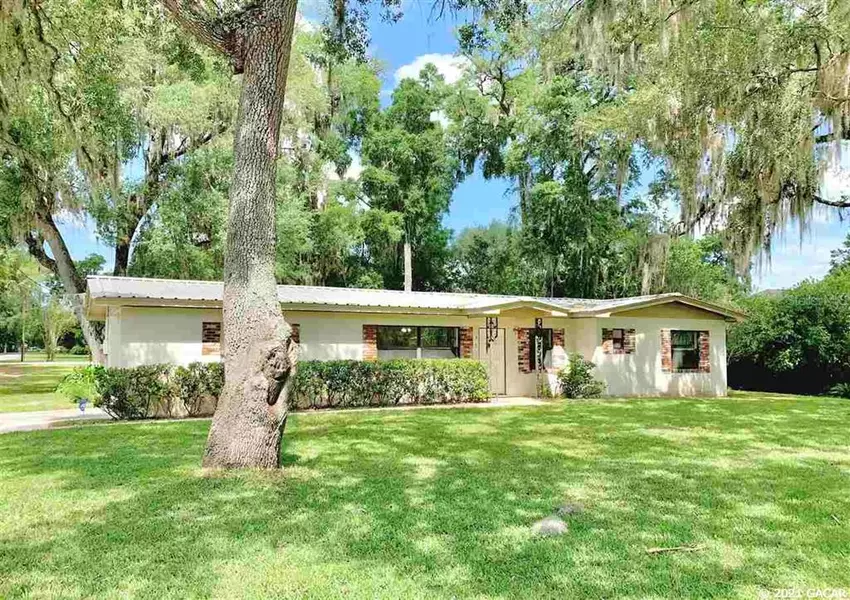 317 SW First ST, Trenton, FL 32693