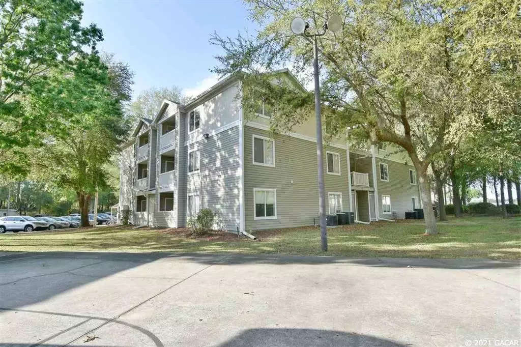 Gainesville, FL 32608,4000 SW 23rd ST #5-303