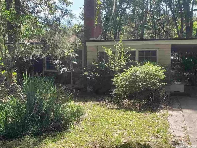 1315 NE 6th TER, Gainesville, FL 32601