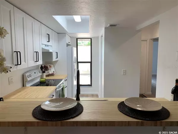 Gainesville, FL 32607,5423 SW 4th PL