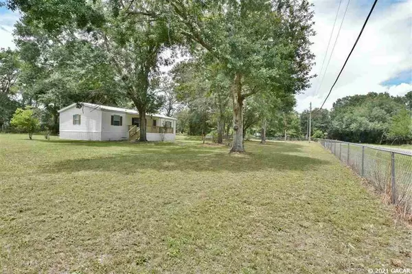 Melrose, FL 32666,6904 NE 221st ST