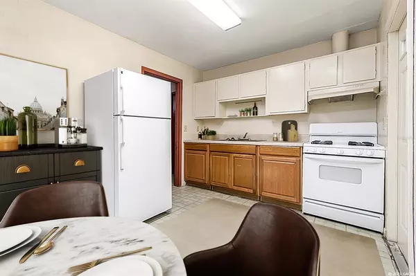 Gainesville, FL 32609,1932 NE 17TH WAY