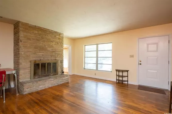 Gainesville, FL 32609,2037 NE 9th ST