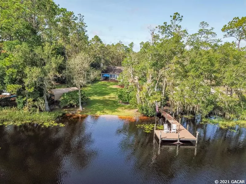 251 Riley Lake RD, Hawthorne, FL 32640