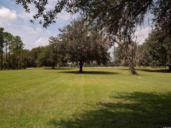 28022 SW 87th AVE, Newberry, FL 32669